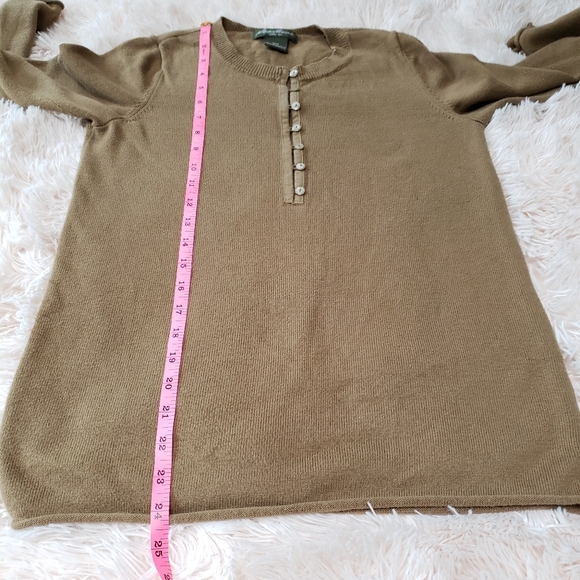 💕3/$10💕 eddie bauer sweater medium - Picture 10 of 11